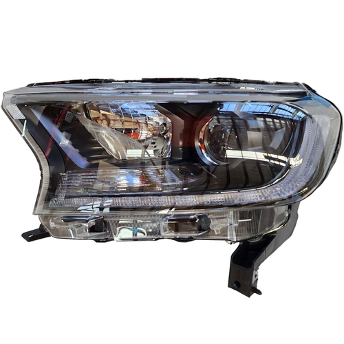 Ford Drivers Headlight HID Right Hand For Ranger PX Raptor 07/2018-04/2022